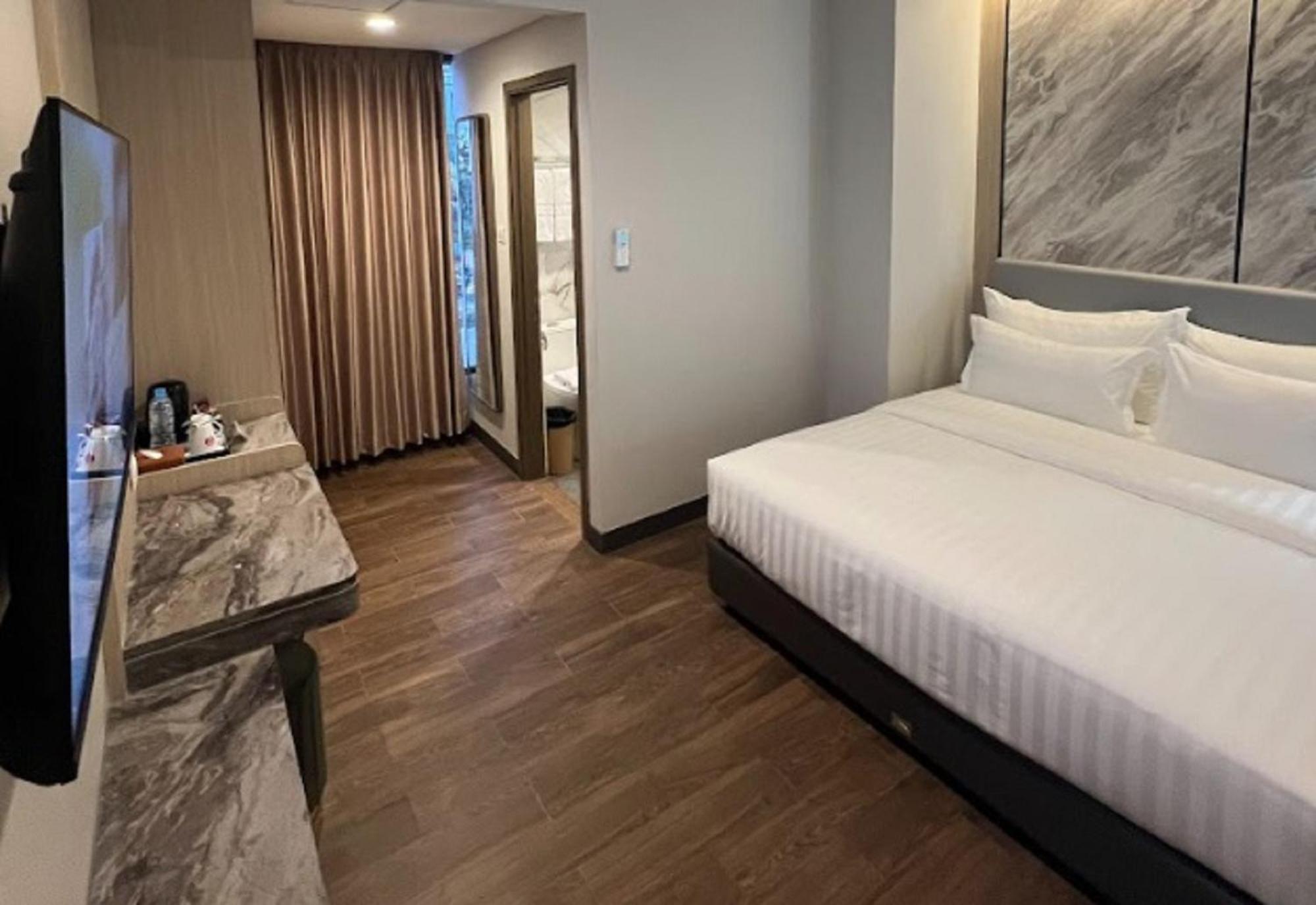 D'Primahotel Pik Джакарта Екстер'єр фото