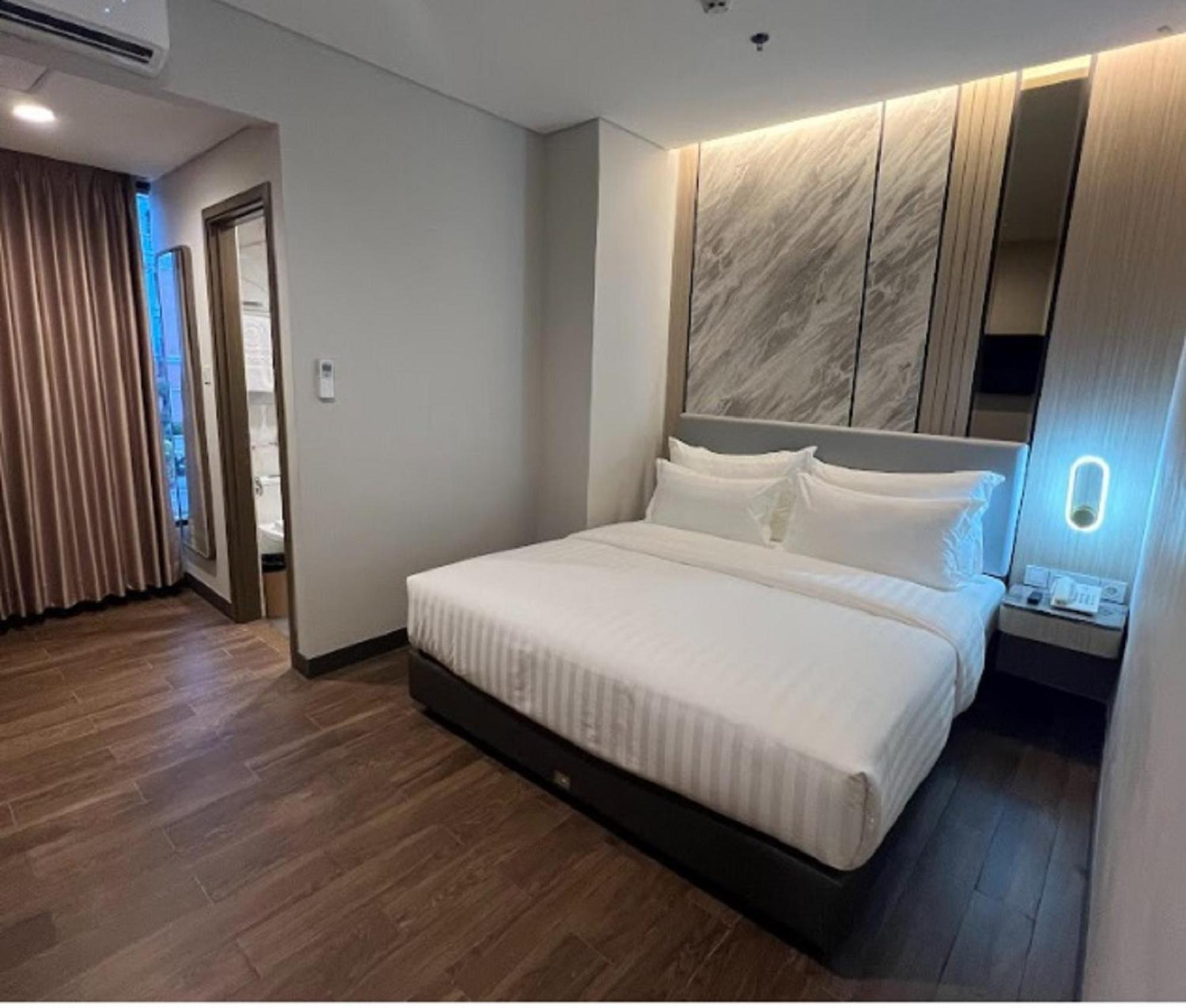 D'Primahotel Pik Джакарта Екстер'єр фото
